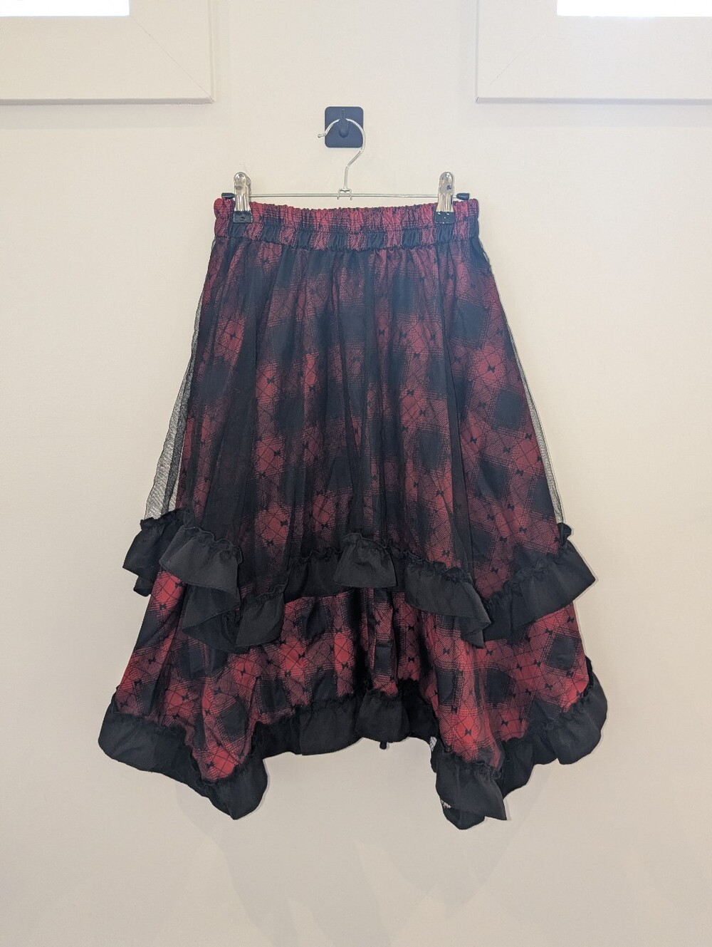 Red and Black Ruffle Mesh Midi Skirt - Women - Picture 6 of 10